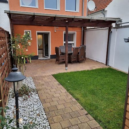 Gaestehaus-Ferienwohnung-Appartement Mit Terrasse - Naehe Kliniken/ Herzzentrum Bad Oeynhausen Bagian luar foto