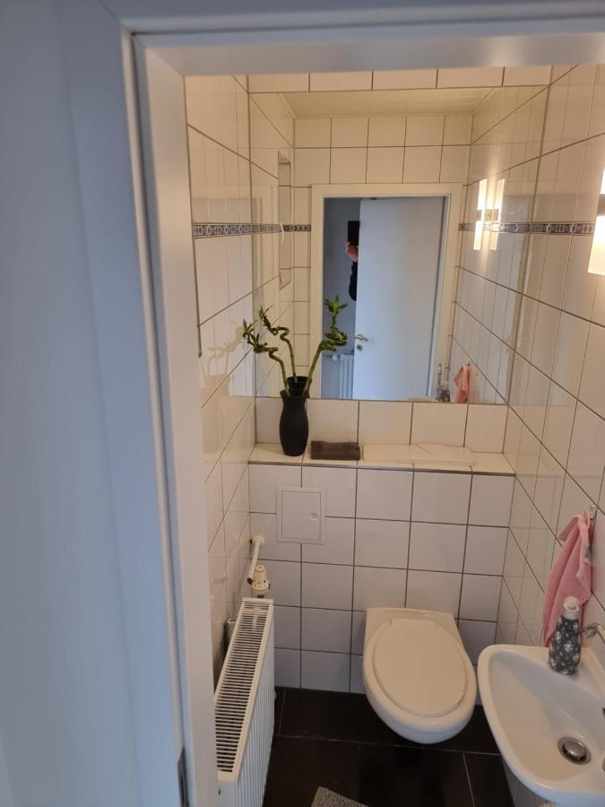 Gaestehaus-Ferienwohnung-Appartement Mit Terrasse - Naehe Kliniken/ Herzzentrum Bad Oeynhausen Bagian luar foto